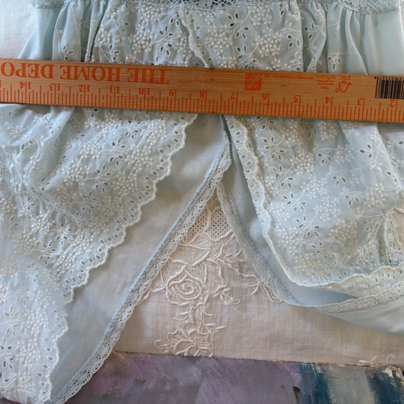Lace Trimmed Vintage Night Gown - Soft Blue Small - Picture 10 of 12